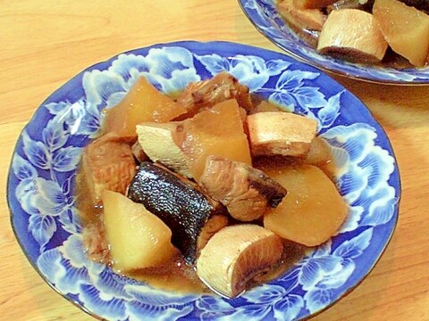 下処理でアラの脂もすっきり ぶり大根 レシピ 作り方 By Tanuki13 楽天レシピ 下処理でアラの脂もすっきり ぶり大根 レシピ 作り方 By Tanuki13 楽天レシピ